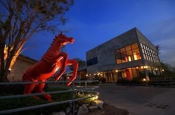 Red Horse Resort Pattaya Exterior photo